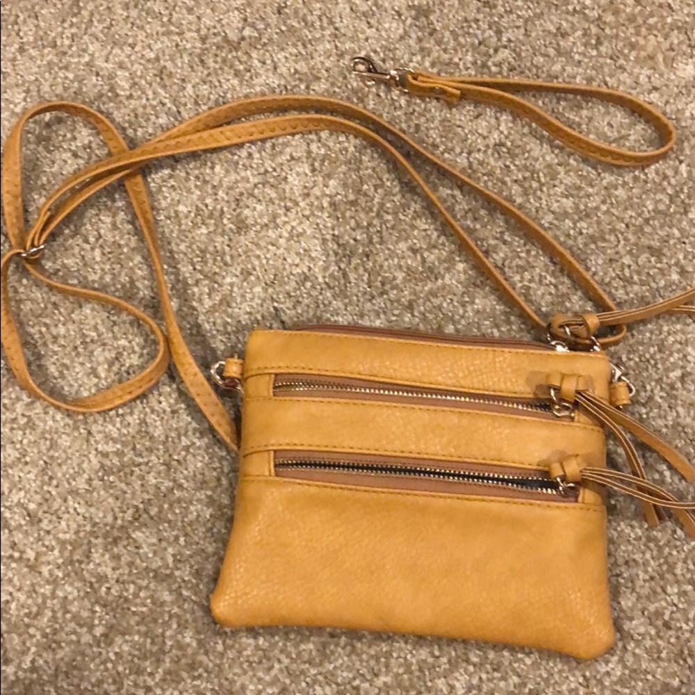 Tan purse!